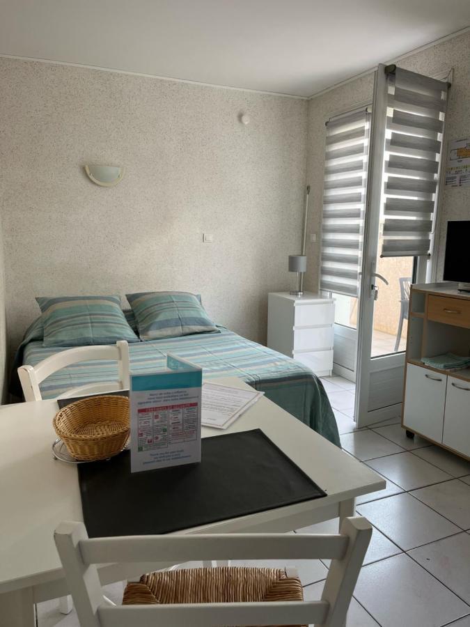 Hotel Residence Les Flots Saint-Palais-sur-Mer Exterior foto
